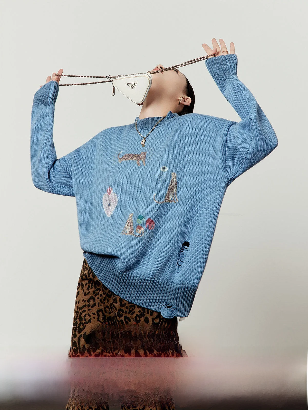 

Blue Knitted Casual round Ne Sweater Women's Loose Fit Printed Casual Winter New Sle Zhou Li Wu Brand Ladies' Top