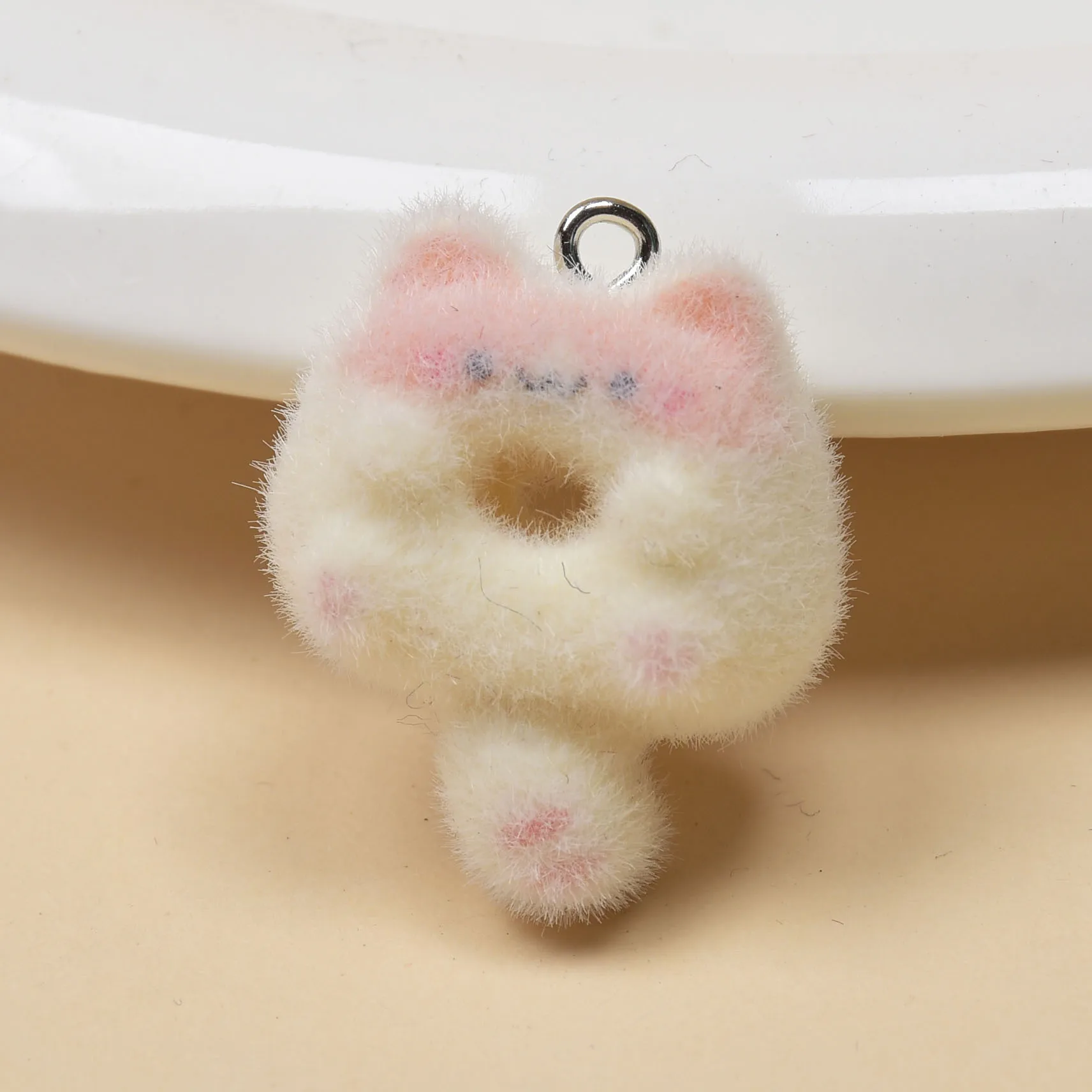 20pcs Fluffy Cute Resin Charms Cartoon Flocking Cat Shape Doughnut Pendant For Earring Keychains DIY Phone Chains Jewelry Make
