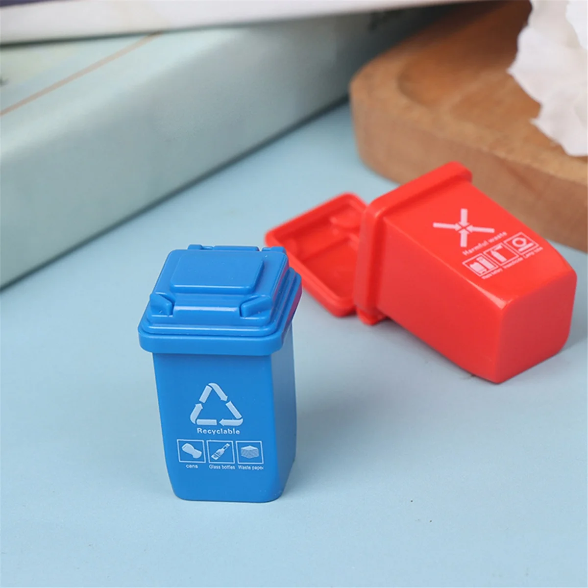 5Pcs Doll House Miniature Trash Can Model Accessories Furniture Toys Garbage Truck Cans Curbside Vehicle Bin Toy Gifts