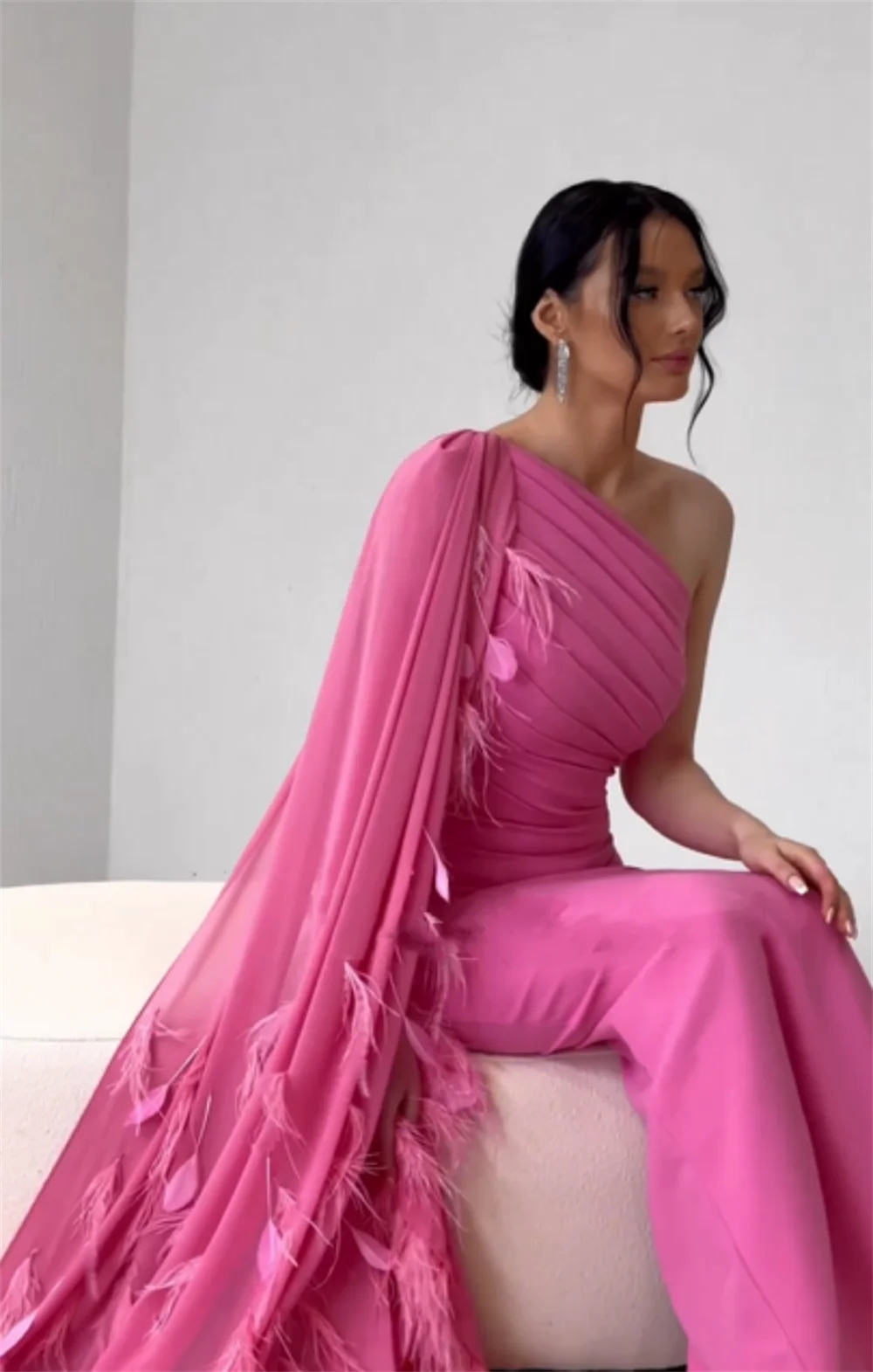 Sansa Luxury Feather Sleeve Prom Dress Sexy One Shoulder Mermaid Vestidos De Noche Sweet Pink Customized فساتين سهره فاخره