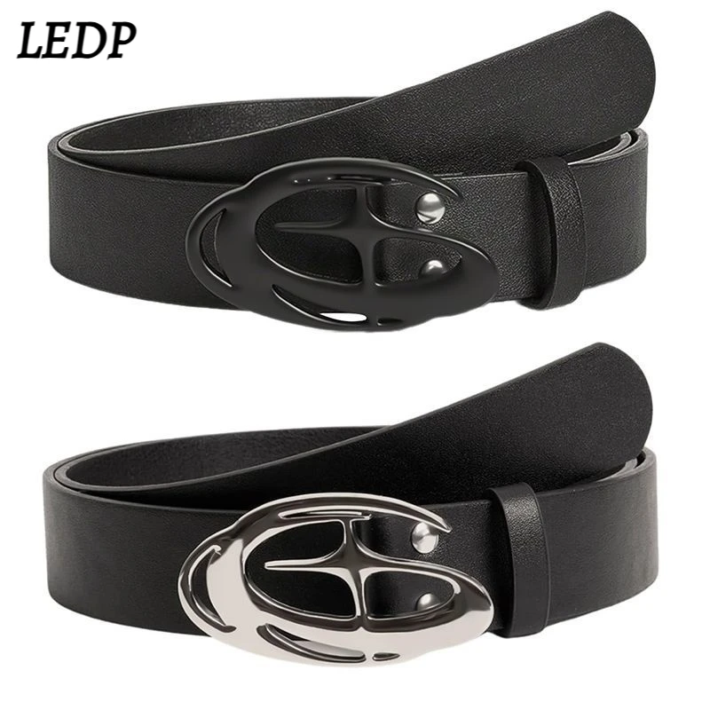 Conjunto de Cinturones Estilo Punk Y2K 2026 para Mujer – Cuero PU de 3.3cm, 2 Hebillas Elegantes (Negro Mate y Plateado Brillante), Diseño Lujoso y Atrevido, ¡Gran Venta!