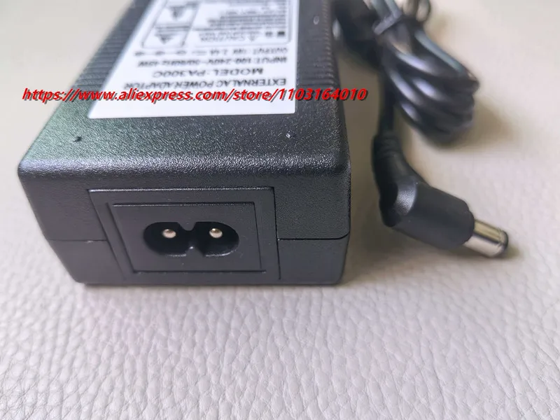 New PA-300C 16V 2.4A AC  Adapter Charger For YAMAHA PSR-S550 PSR-S650 PSR-S670 PSR-S770 PSR-S970 PSR-S775 Piano Power Supply view 3