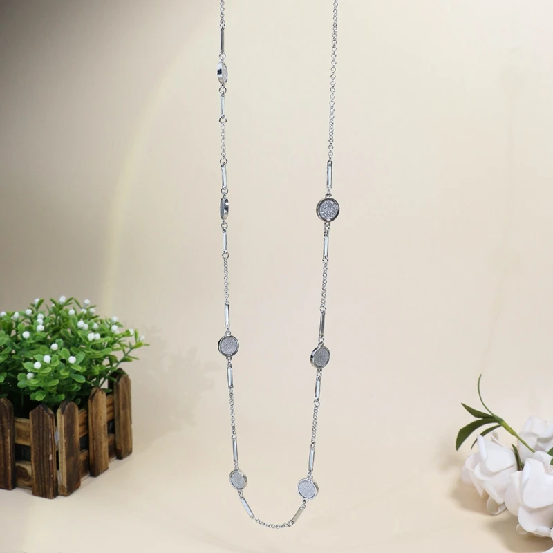 New Women's Crystal Long Necklace Korean Fashion Sweater Chain Temperament Minimalist Clavicle Chain Necklace Female Accessories