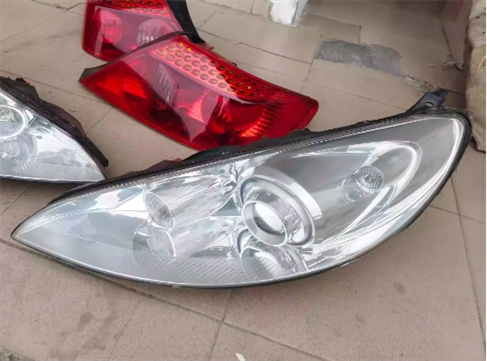 Front Headlight tail light assembly for Peugeot 407 Couper Daytime Running DRL Turn signal