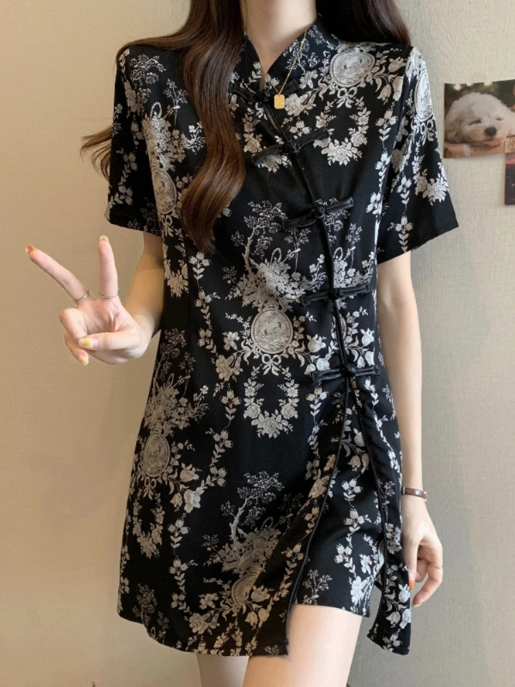 

Slimming Fashionable New Chinese Style Top And Shorts Set for plus Size Women Summer Collection Polyester Fiber