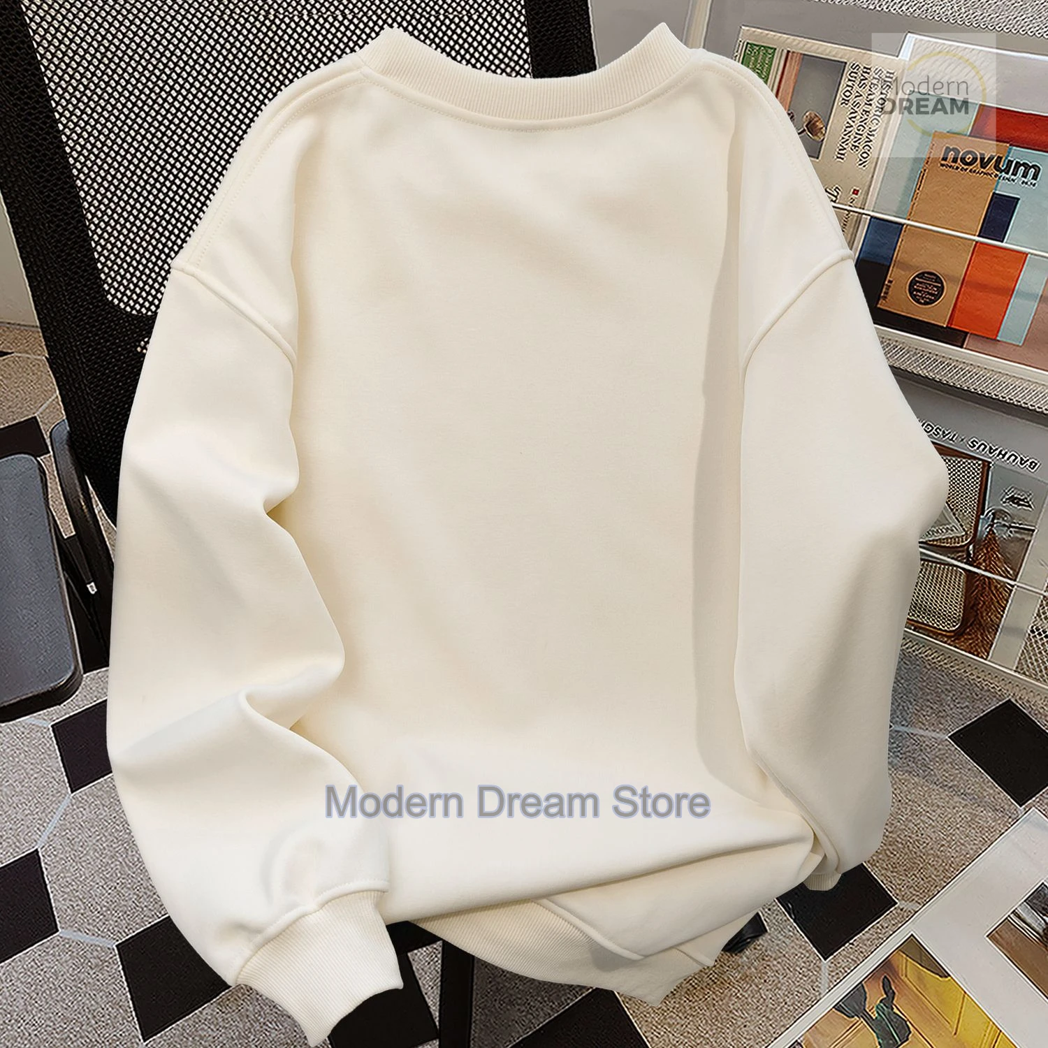 American high street letter printed round neck sweater women's loose and versatile ins wind design top in spring and autumn