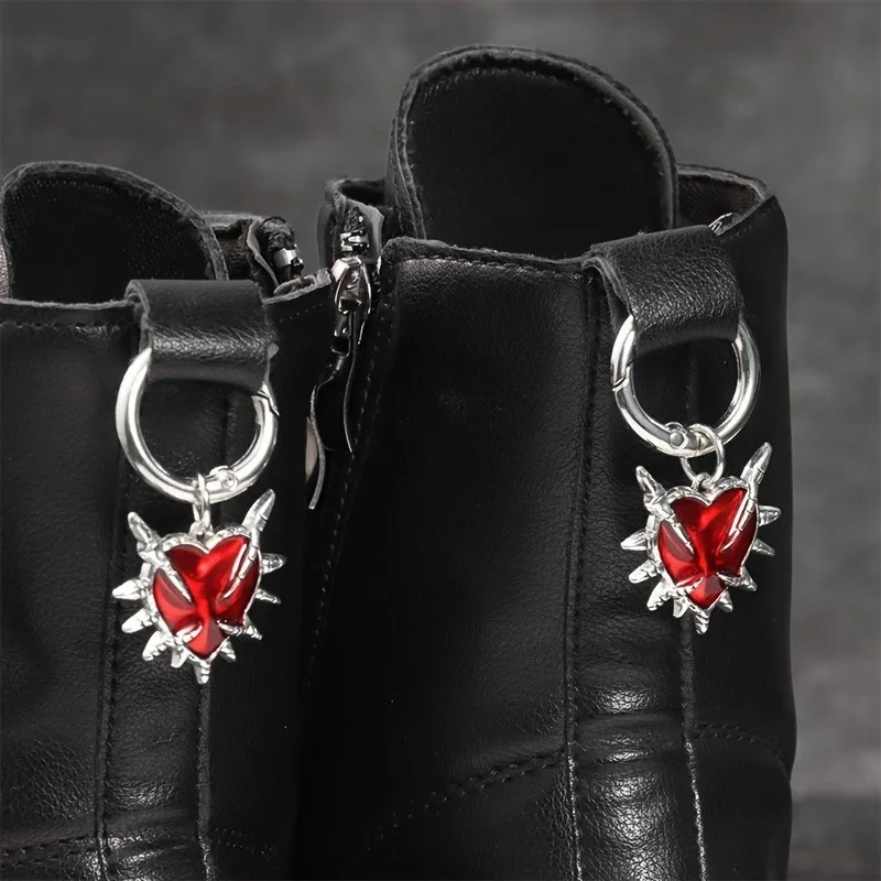 2Pcs Gothic Thorn Red Heart, O-ring metal red imitation enamel shoe pendant, detachable pendant, suitable for all kinds of boots