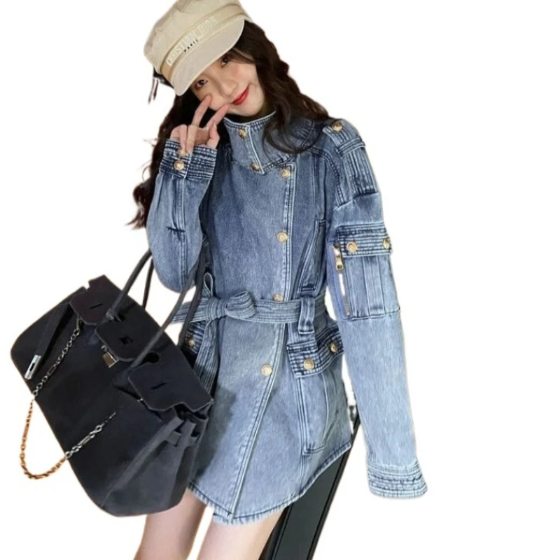 

Джинсовая куртка в стиле ретро Design Sense Fried Street, осенний стиль, темперамент, универсальная талия, тонкий средний и длинный плащ