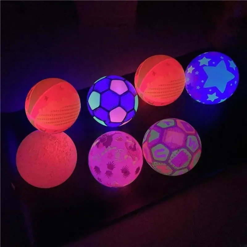  Luminous Kicking Ball Sports LED Ball Toddlers Inflatable Toy Bouncy Ball Flash Soccer Ball for Kindergarten Kiddie 3+