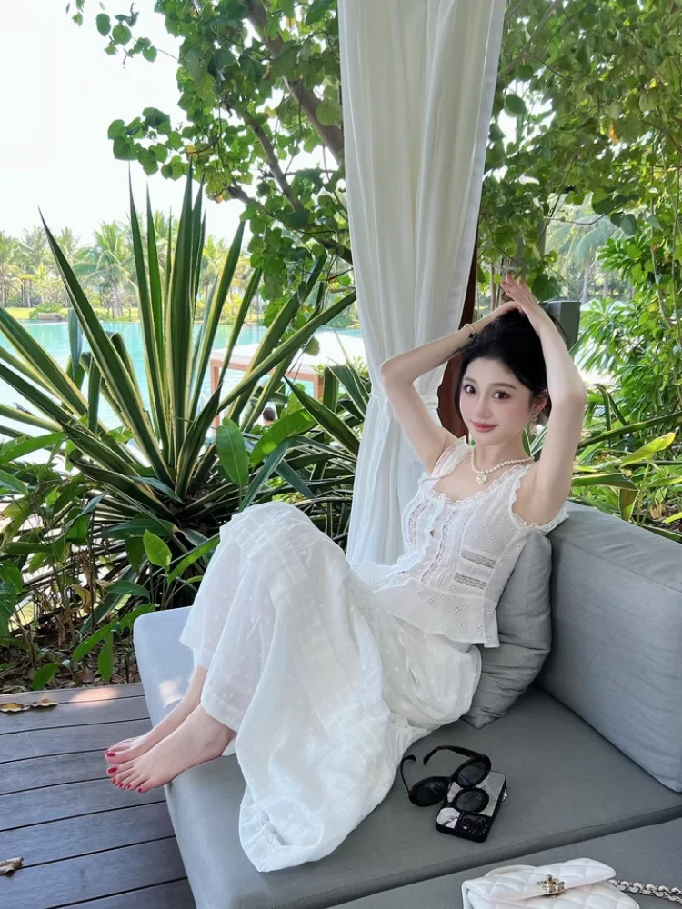 White Lace Trim Halter Vest High Waist A-Line  Skirt Two-Piece Set Women Summer Outfit Complete Set Polyester Fabric