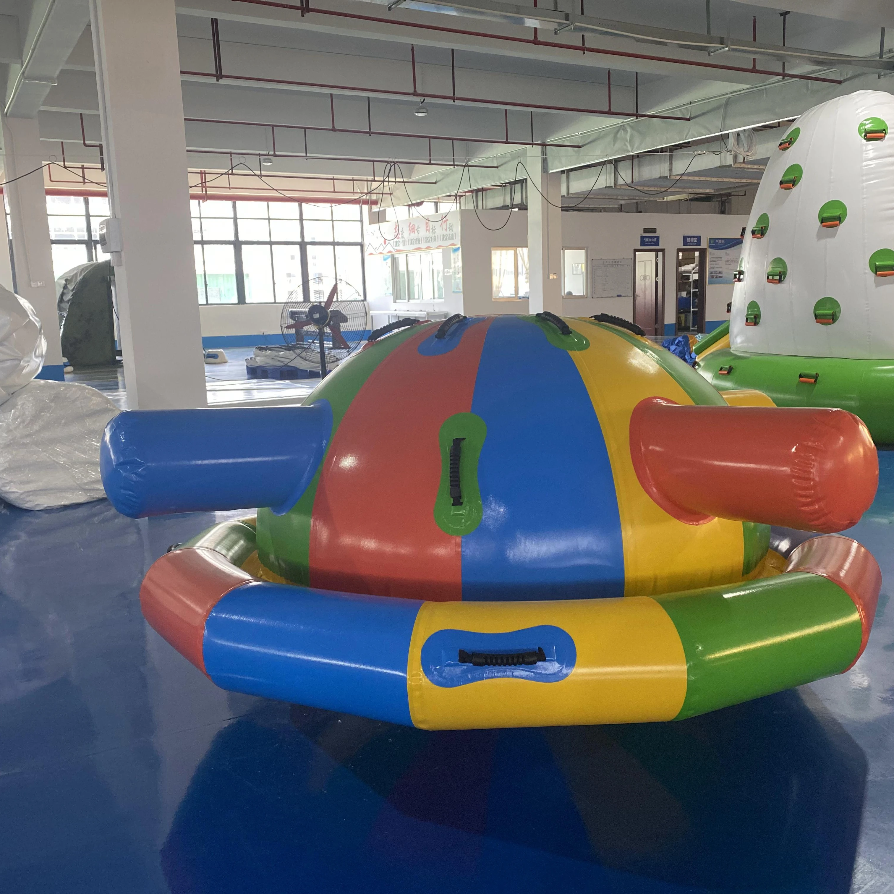 

Профессиональная надувная водная аттракцион-качалка для взрослых и детей, индивидуальный дизайн, для использования на открытом воздухе, для аквапарков. Стимулирует продажи.