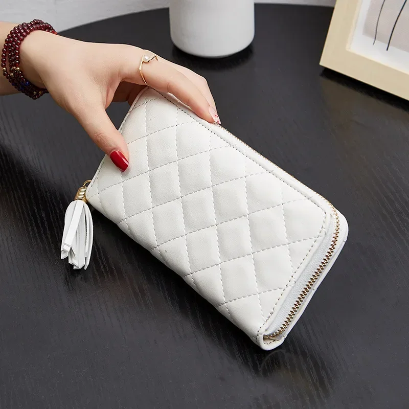 New Fashion Long Embroidered Diamond Grid Wallet with Simple and High-quality Design