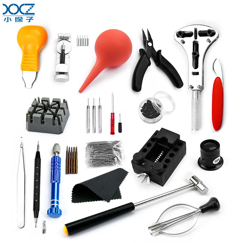 مجموعة أدوات إصلاح الساعة 153 مع فتح الغطاء الخلفي/استبدال الحزام، بما في ذلك كرة نفخ/عدسة مكبرة/رأس دفعة رقمية