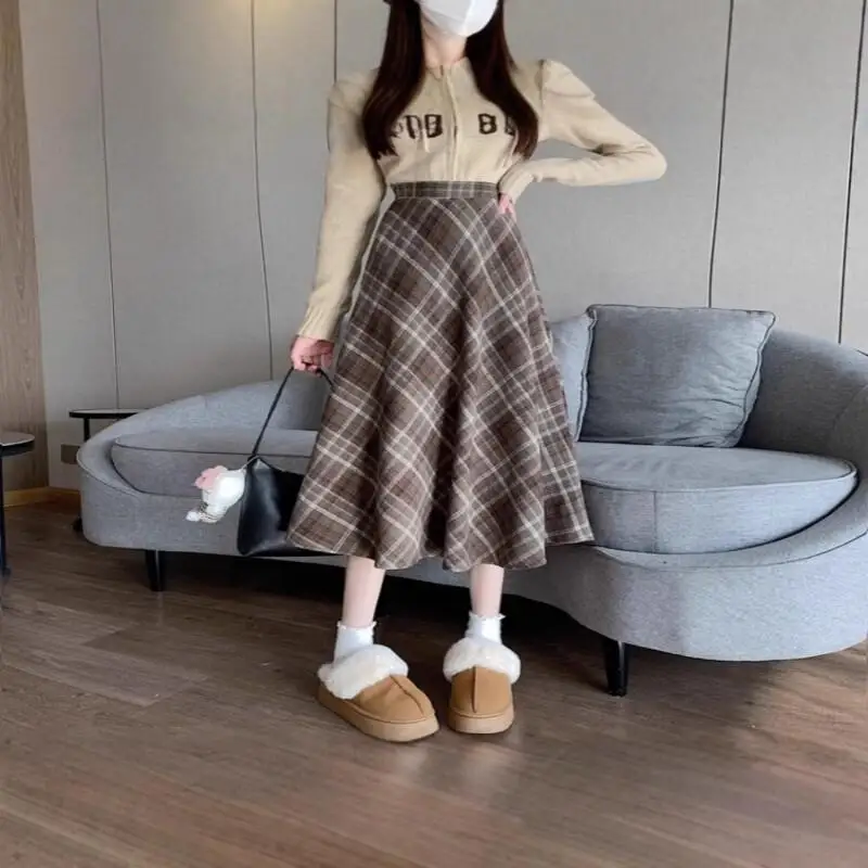 

Женская юбка Осенне-зимняя клетчатая юбка Женская трапециевидная юбка Шерстяная женская винтажная юбка средней длины Женская осень-зима