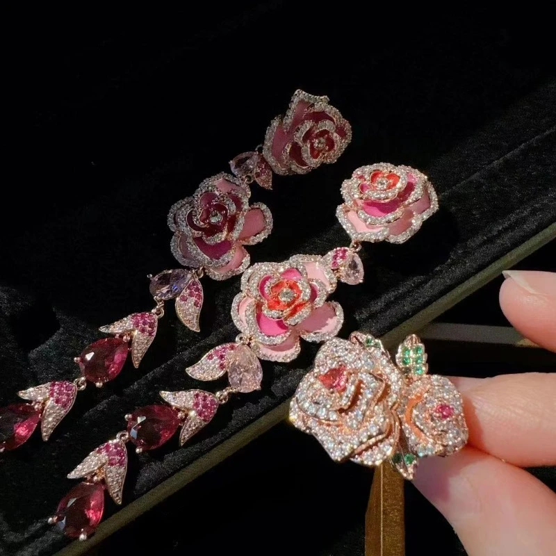 

Комплект украшений с розами, серьги с шипами и бриллиантами, кольцо с розовыми градиентными лепестками, роскошная свадебная коллекция с цветочным принтом для женщин, готовый подарок ​