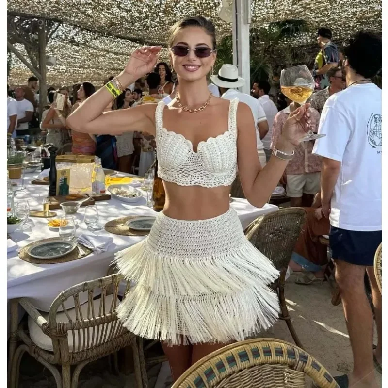 أنيقة Y2K حزام الخامس الرقبة المحاصيل الأعلى شرابة تنورة قطعتين مجموعة عطلة الشاطئ بوهو ملابس الصيف النساء الجوف خارج عطلة مجموعة