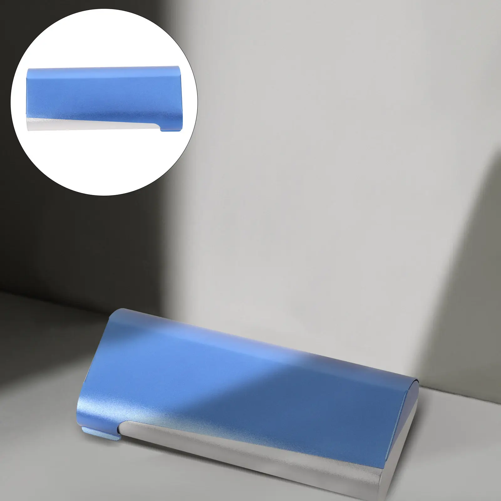 

1Pcs Sturdy Aluminum Eyeglass Storage Box Lightweight Compact Glasses Case for Travel Daily Use Protection Gift Idea Spectacle
