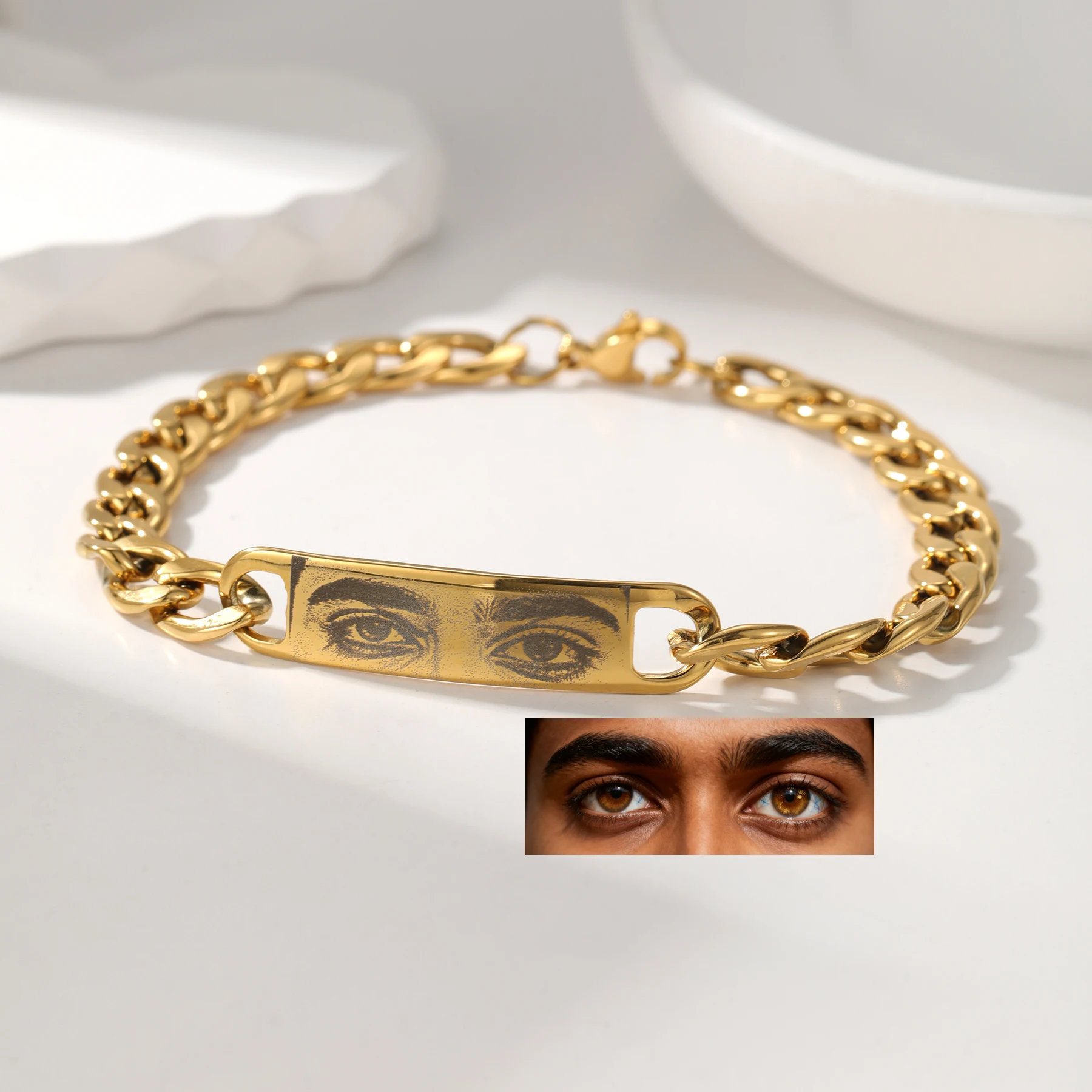 

Engraved Couple Eyes Bracelet Hot Valentine's Day Personalized Eyes Engraved Eyes Stainless steel Waterproof Jewelry for Him