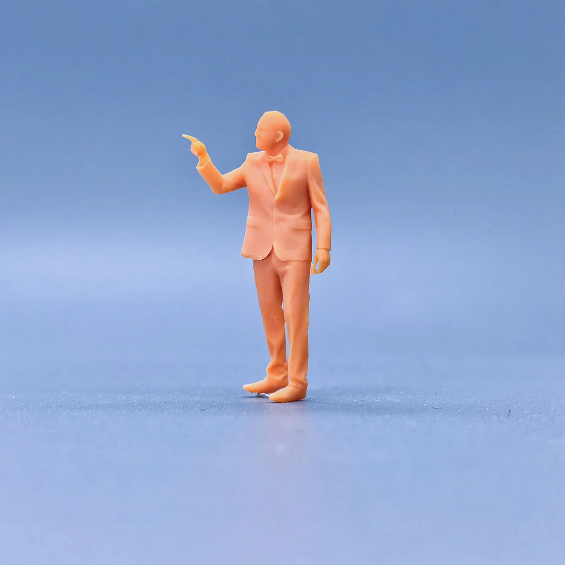 1/64 1/43 Scale Model Resin The Suit Owner Pointed At The SignUncolored Miniature Diorama Hand-painted S729