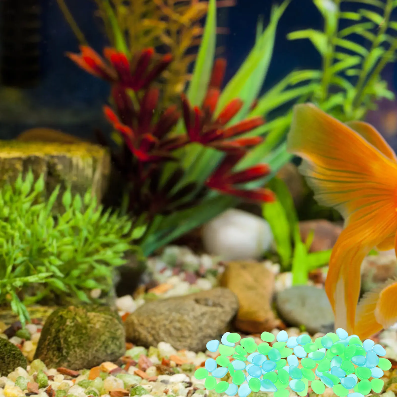 100Pcs Glowing Small Gravel Stones Night Luminous Effect Smooth Polished Resin for Aquarium Fish Tank Garden Landscape Decor