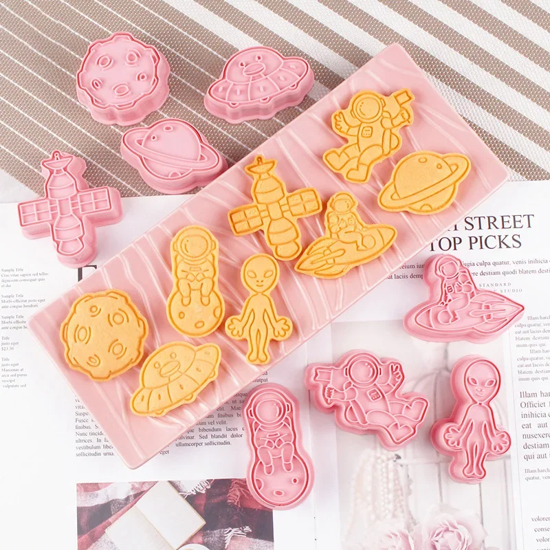 8 Pcs/set Cartoon Space Cookie Cutters Astronaut Spaceship Rocket Planet Cookie Fondant Stamp Biscuit Mould Cake Baking Tools