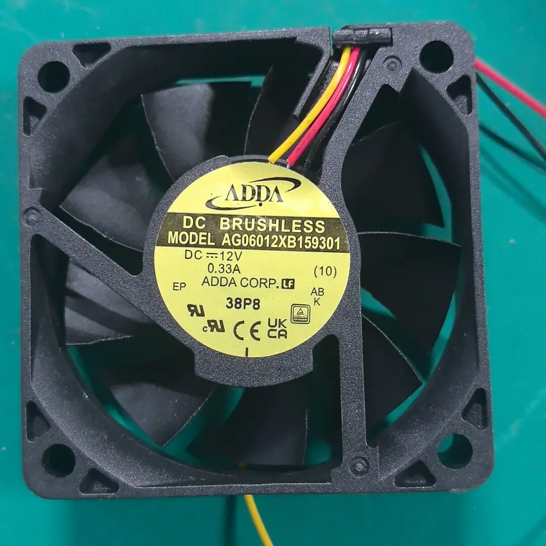 

Оригинальный вентилятор охлаждения AG06012XB159301 12V 0.33A 6025 с тремя проводами