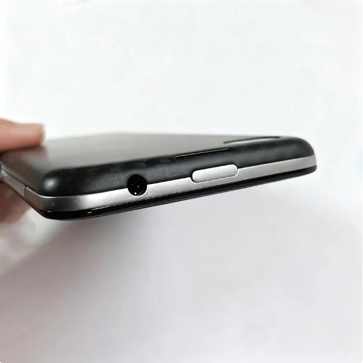 BlackBerry Z30 Mobile Cell Phone 16GB ROM 5" 4G LTE WiFi 8MP AMOLED Original Unlocked BlackBerry OS Smartphone