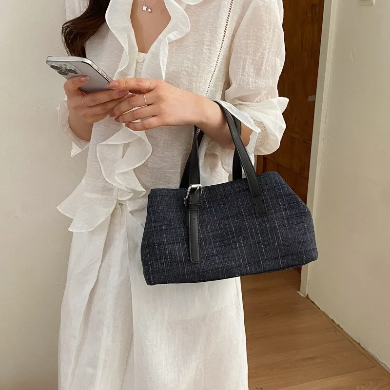 Large Capacity Denim Slouchy Crossbody Bag - usage example