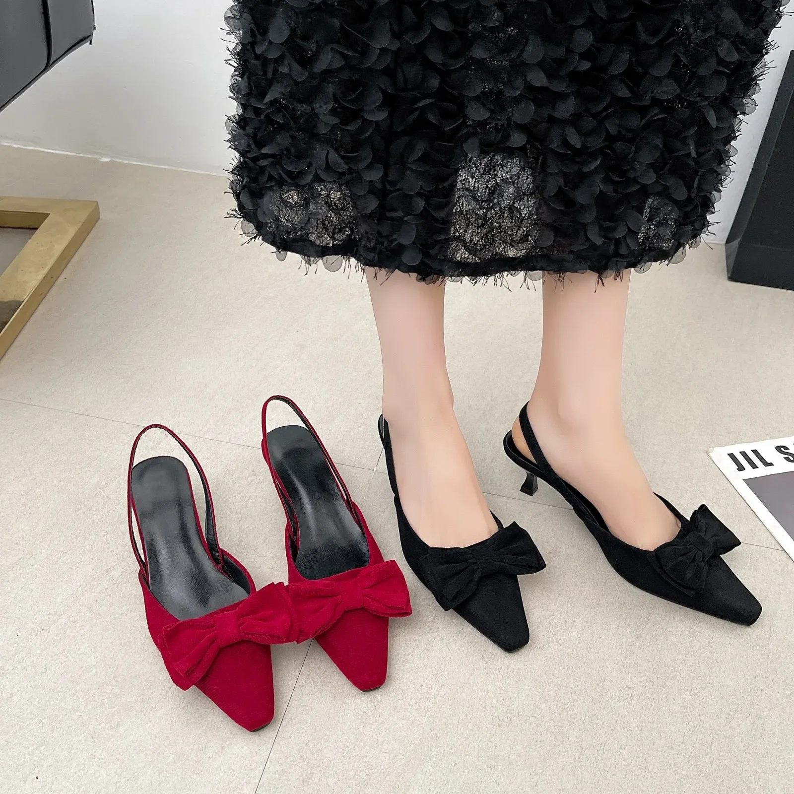 sapatos-femininos-2026-lancamento-quente-scarpin-feminino-com-elastico-bico-fino-laco-borboleta-e-salto-alto-da-moda-para-outono