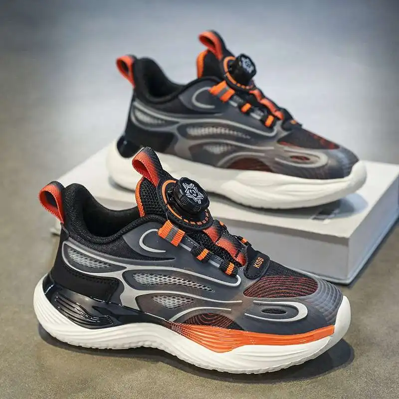 A pair of children's rotary buckle mesh sneakers hollow breathable spliced upper light cushioned non-slip training shoe CT-L9903