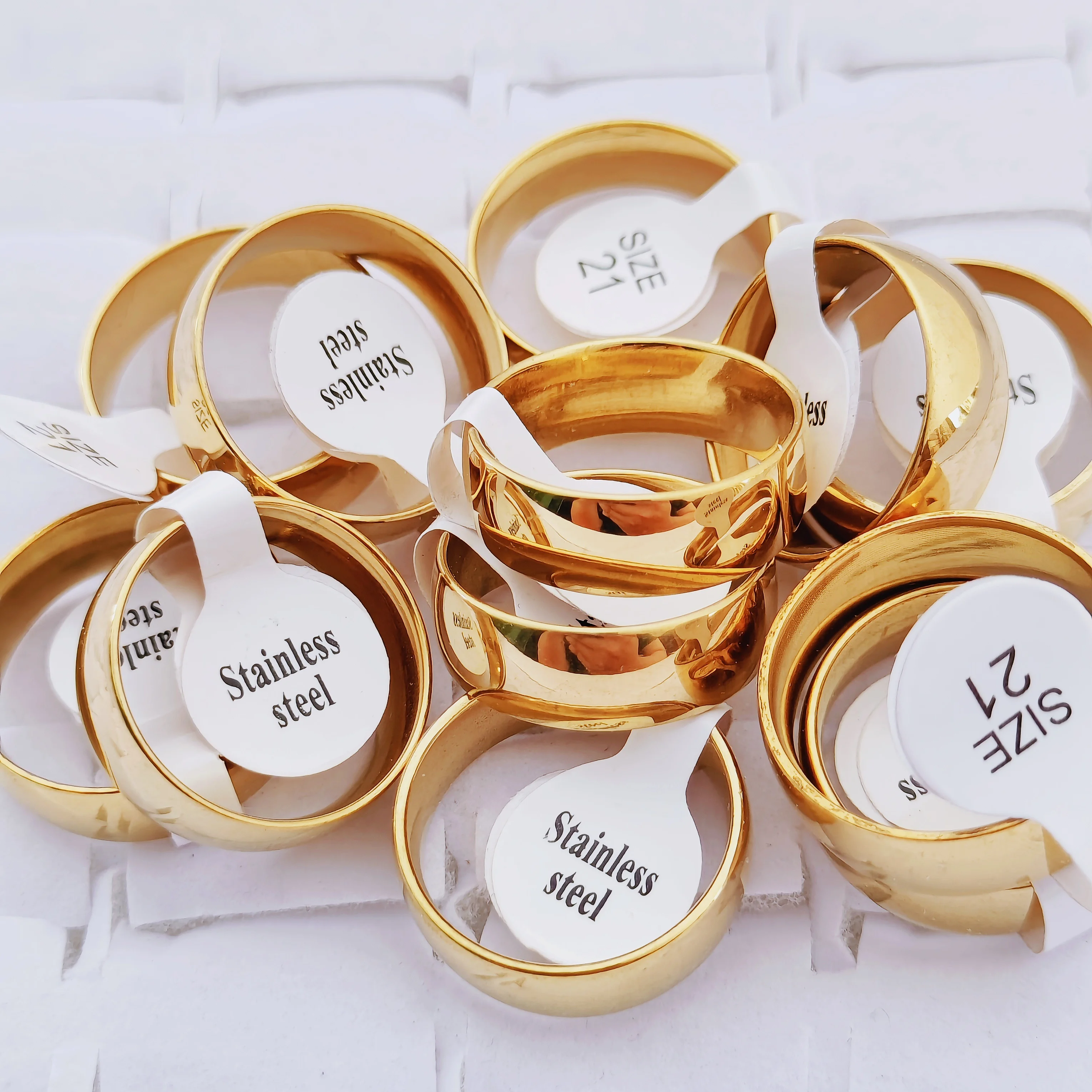 30/50pcs/Lot Wholesale Men and Women Stainless Steel Golden Ring Width 4/6/8MM Wedding Jewelry