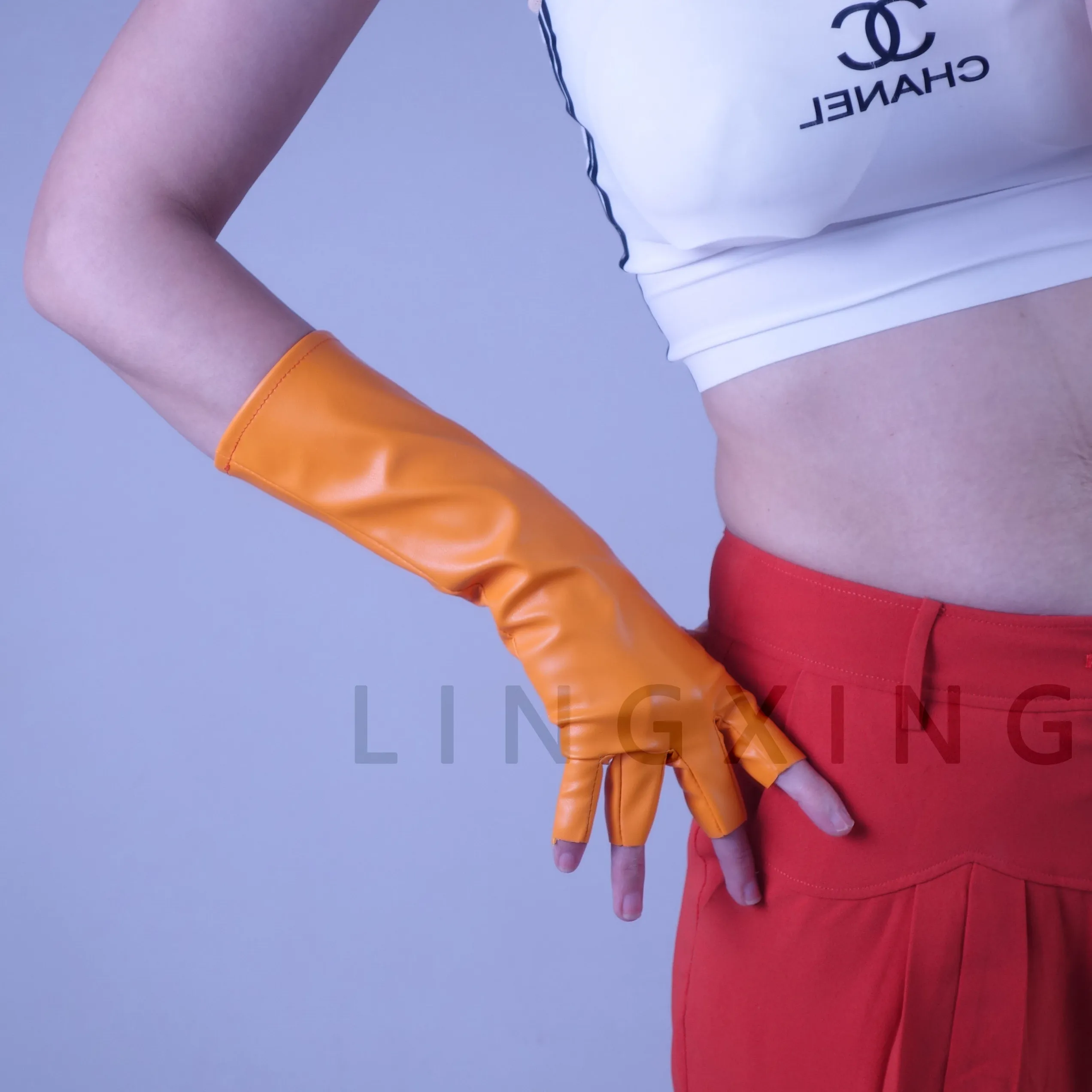 11 Zoll (28 cm) lange fingerlose Handschuhe aus Kunstleder, glänzend, schwarz-silber, halbfingerlos, fingerlose Wärmer, Handgelenkstulpen, Armstulpen, sexy – Detail 20