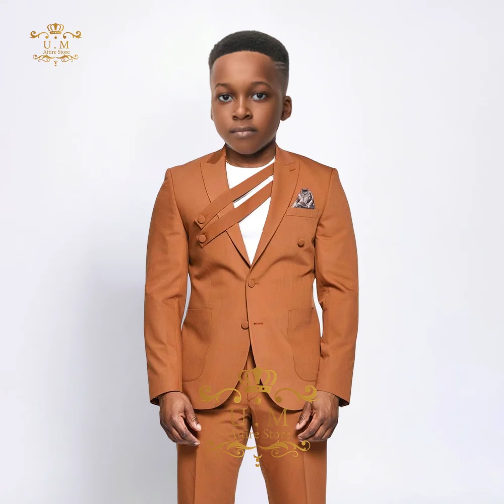 

Classy Slim Fit Boy's Suit 2 Pieces Set Tuxedo For Formal Occasion Blazer Pants Kids Outfit For Wedding Prom School Activities