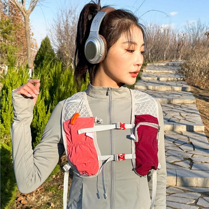러닝 하이 드레이팅 조끼 배낭 초경량 트레일러 조깅 조끼 남성 여성 물병 500ML와 통기성 스포츠 조끼