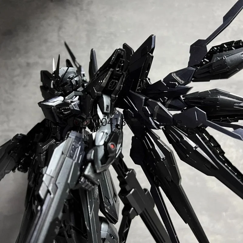 โมเดลประกอบรถยนต์ Mgex Black Assault Free Midnight Painting คุณภาพสูง ขายดี ขนาด 1:100 ของเล่นสะสม ของขวัญวันหยุด/วันเกิด