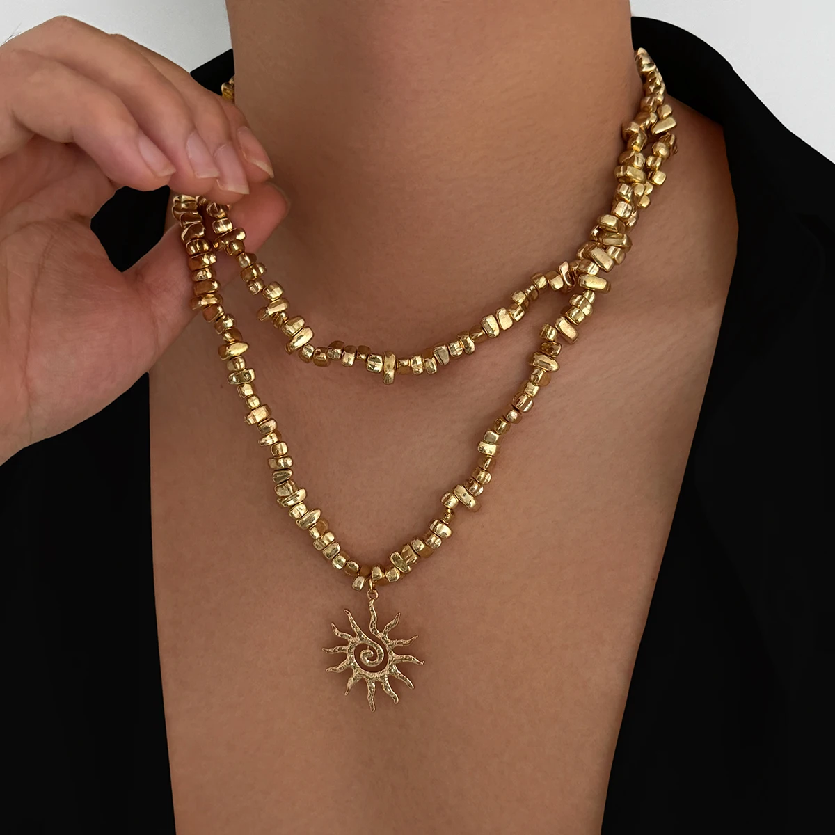 SHIXIN Hip Hop Irregular Acrylic CCB Beaded Choker Necklace for Men New Gold Color Sun Pendant Necklace Male Jewelry on the Neck