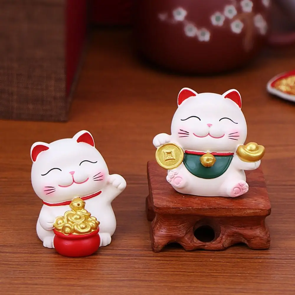 Gifts Japanese Lucky Cat Figurines Creative New Year Wealth Fortune Sculpture Kawaii Cute Auto Interior Ornament Home