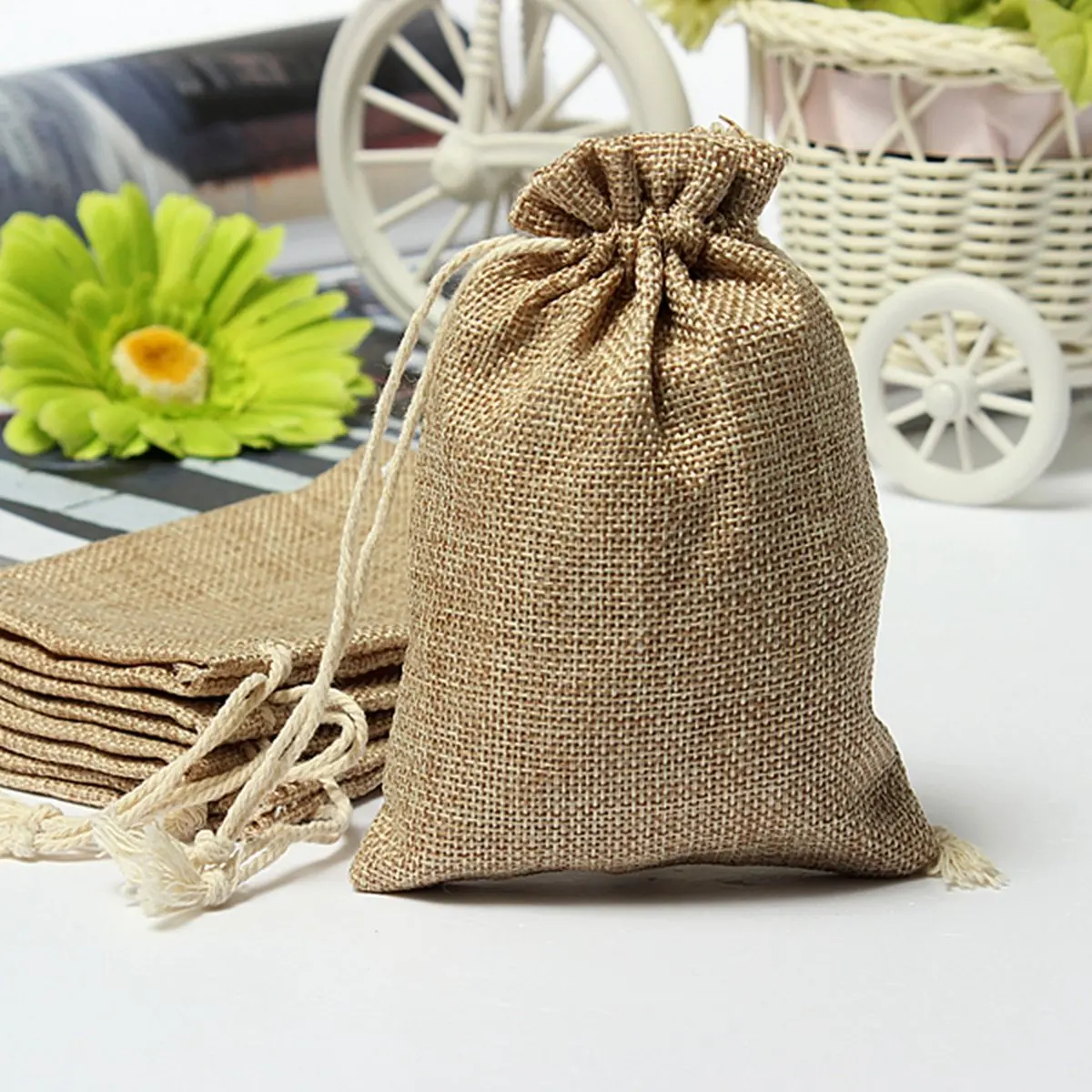 New Vintage Burlap Sacks Weddings Favor Adjustable Cords Bags 10 * 15cm