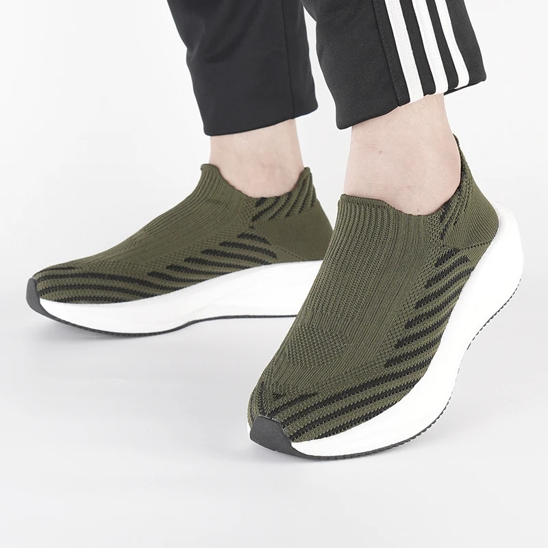 Couple Style Breathable Mesh Slip-On Casual Sports Shoes with Thick Soles, Height-Increasing, Non-Slip Walking Shoes for Men and Women