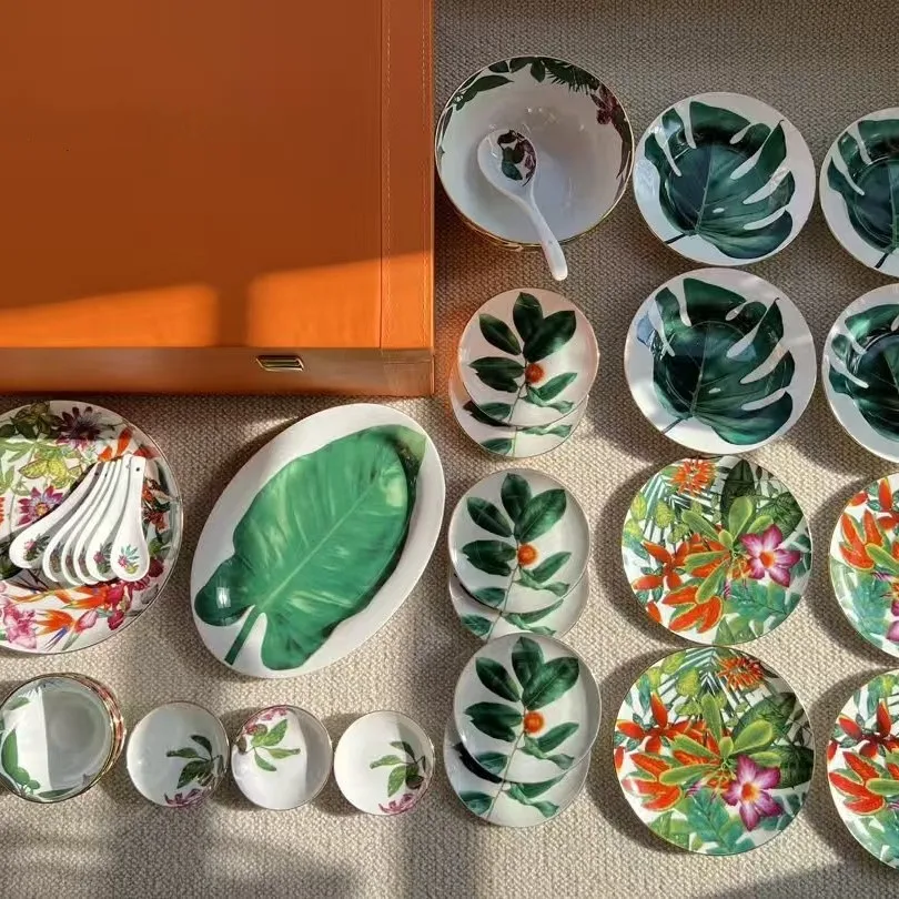 Tropical Rainforest Series Bowls, Plates, Spoons Combination Tableware Set 36 Heads 6 Sets Bone China Series