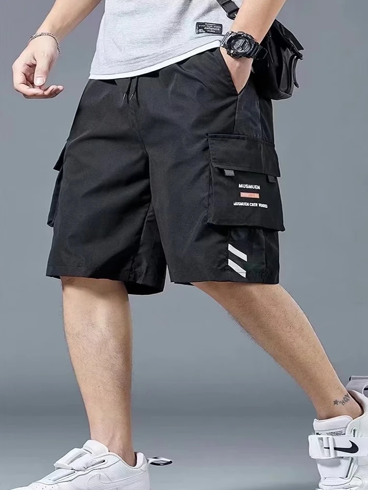 Shorts men outside the summer wearing Korean version of loose fashion ins cargo pants trend with straight casual pants