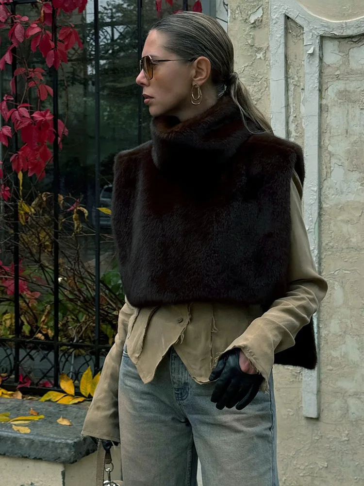 

Fashion Women Faux Fur Crop Top 2025 Autumn Winter Turtleneck Sleeveless Vest Plush Mink Fur Jacket Coat Fashion Tank Top Female