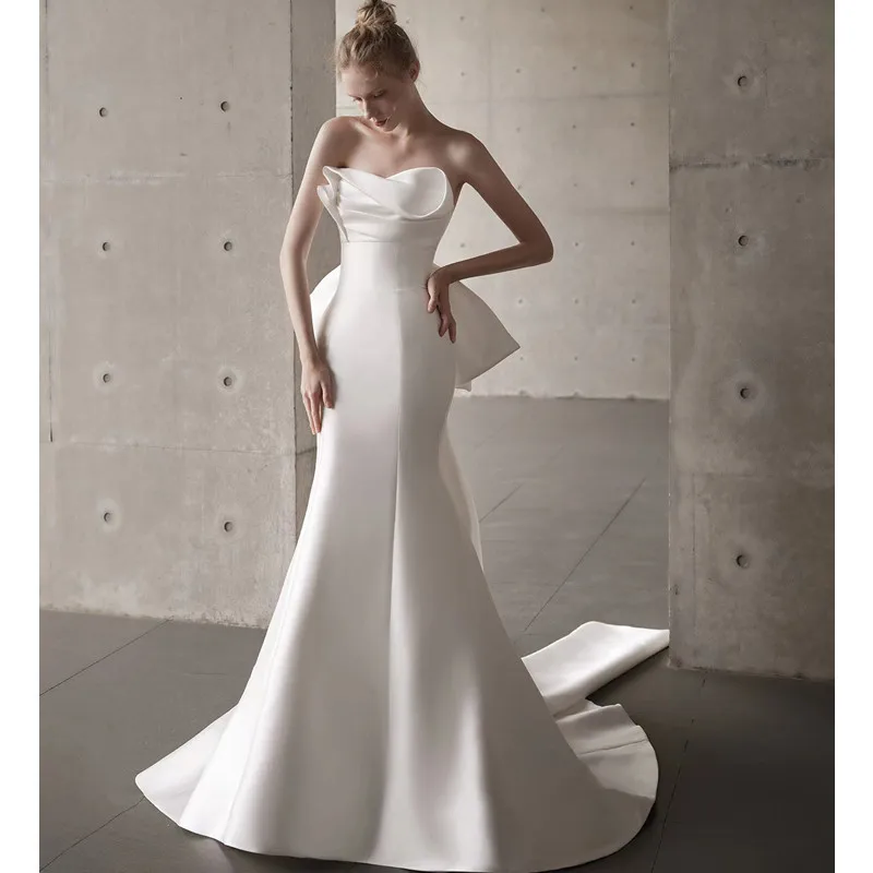 

White Strapless Floor Length Mermaid Wedding Dress Simplicity Backless Slim Women's Evening Dress Big Bow Ruffle Gown