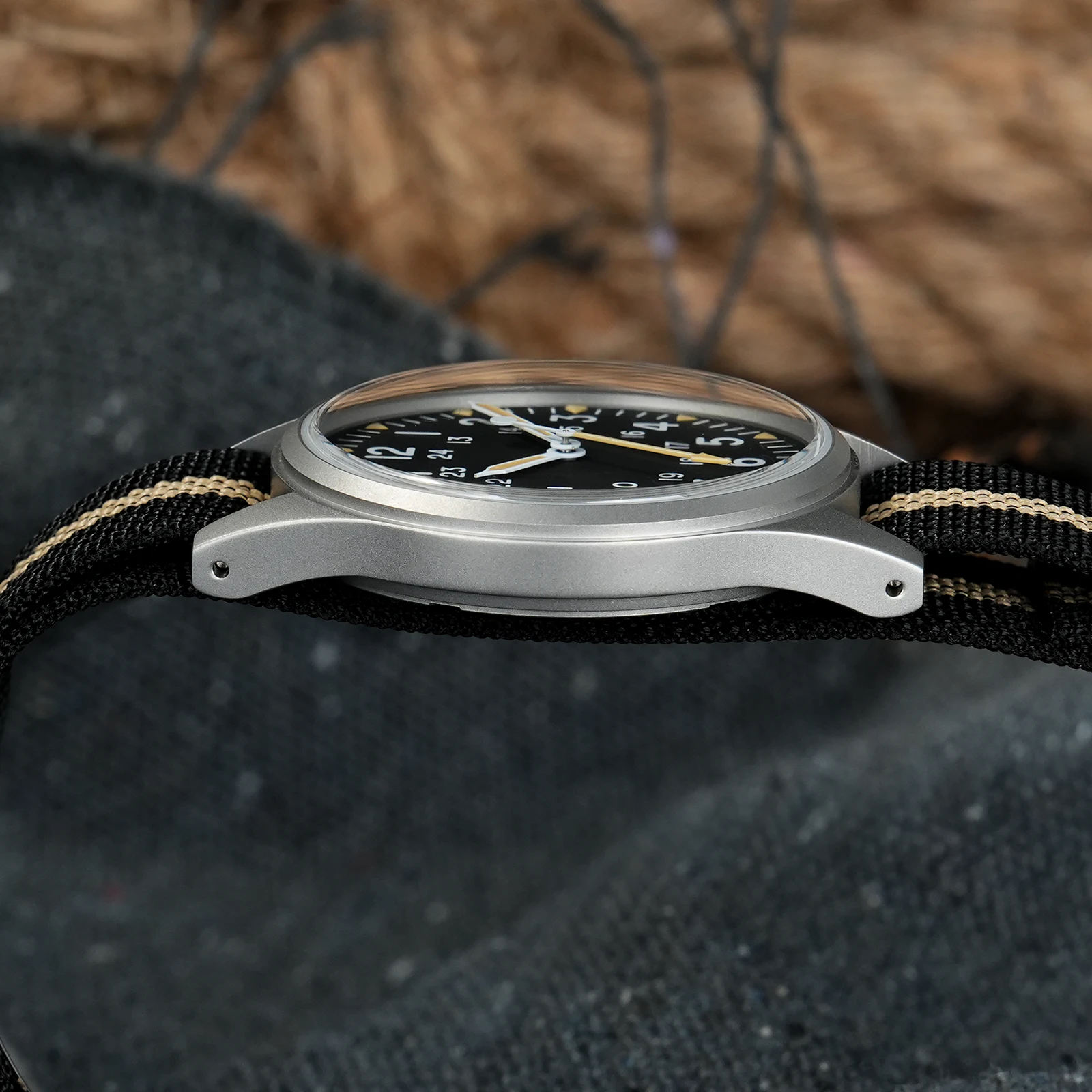 Militado ML07 خمر ساعات كوارتز ميوتا سوبر 2035 حركة الياقوت أو K1 مضيئة 36 مللي متر مقاوم للماء المجال الساعات رجل الهدايا