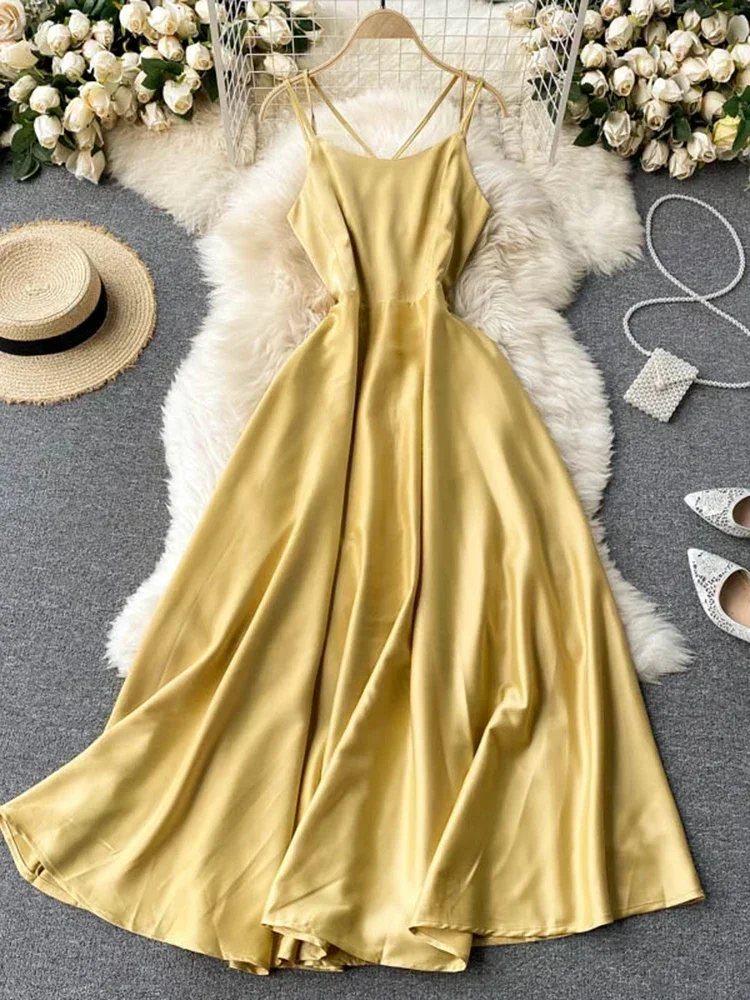 2025 Summer New Sexy Strappy Halter Strap Maxi Vestidos Female Seaside Vacation Dress with Waist and Thin Temperament C751