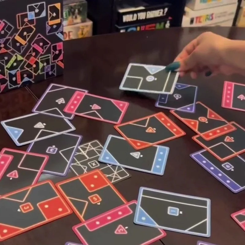 لعبة بطاقة مطابقة سريعة الحركة، لعبة لوحة عائلية استراتيجية، مجموعة ألعاب تفاعلية ممتعة للحفلات الليلية لجميع الأعمار، مجموعة أطفال البالغين