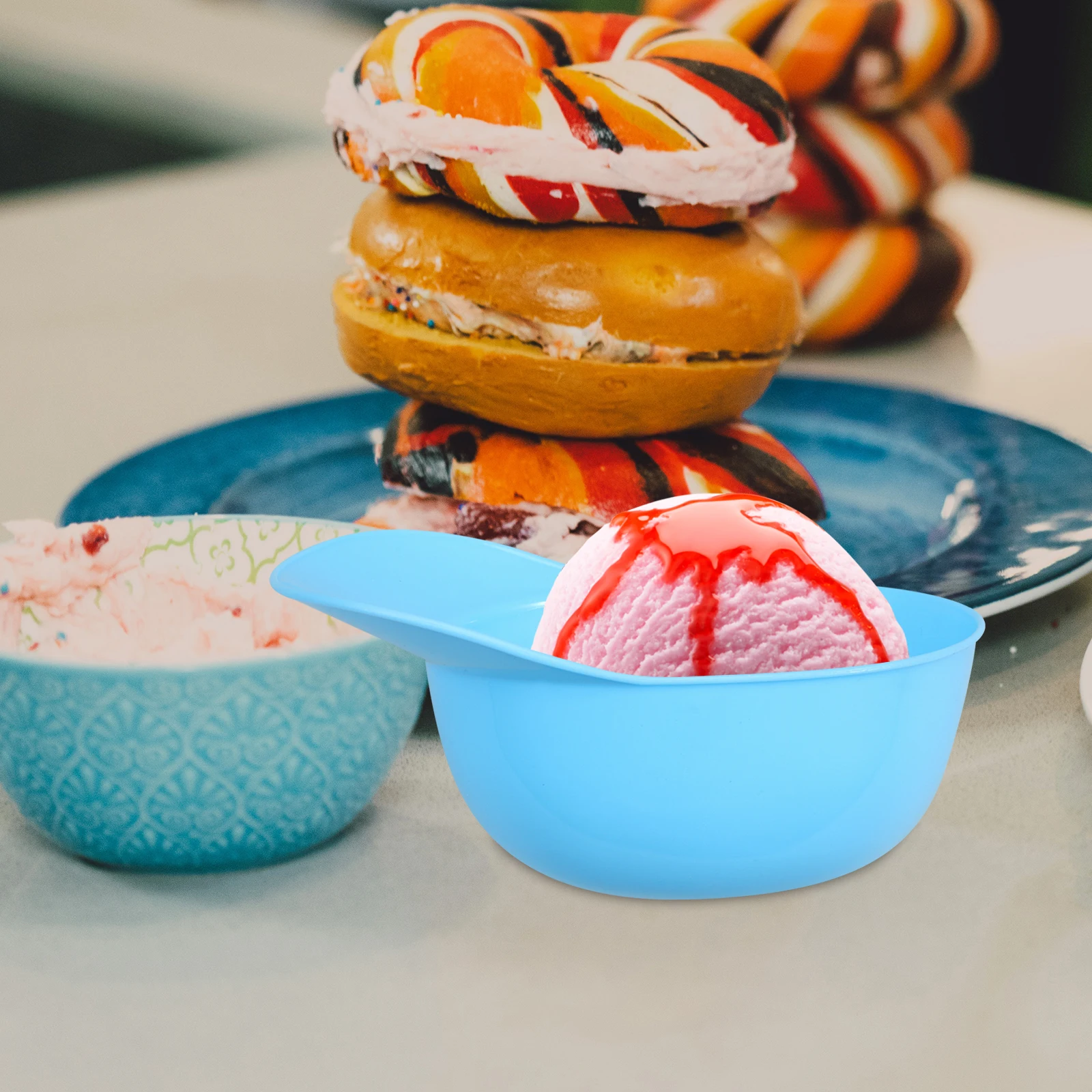 

10pcs Cream Bowl Candy Color Baseball Ice Cream Bowl Hat Shape Smooth Surface Reusable Plastic Bowls Home Party Use