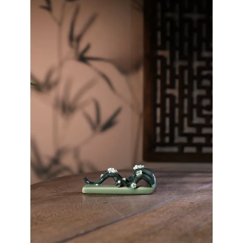 Celadon pure handmade ceramics, pure handmade Chinese style, pen holder, chopstick holder, high-end calligraphy, stationery