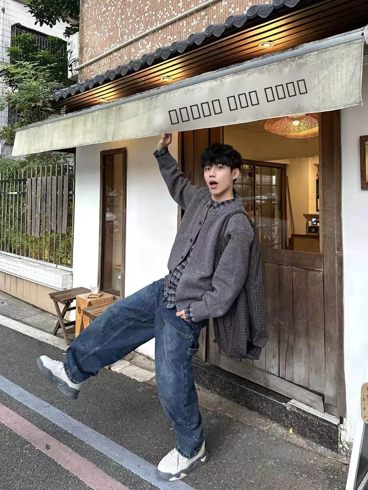 

Корейский стильный мужской вязаный свитер-двойка с воротником-стойкой, осенне-зимний, в студенческом стиле, с круглым вырезом, трикотажная одежда