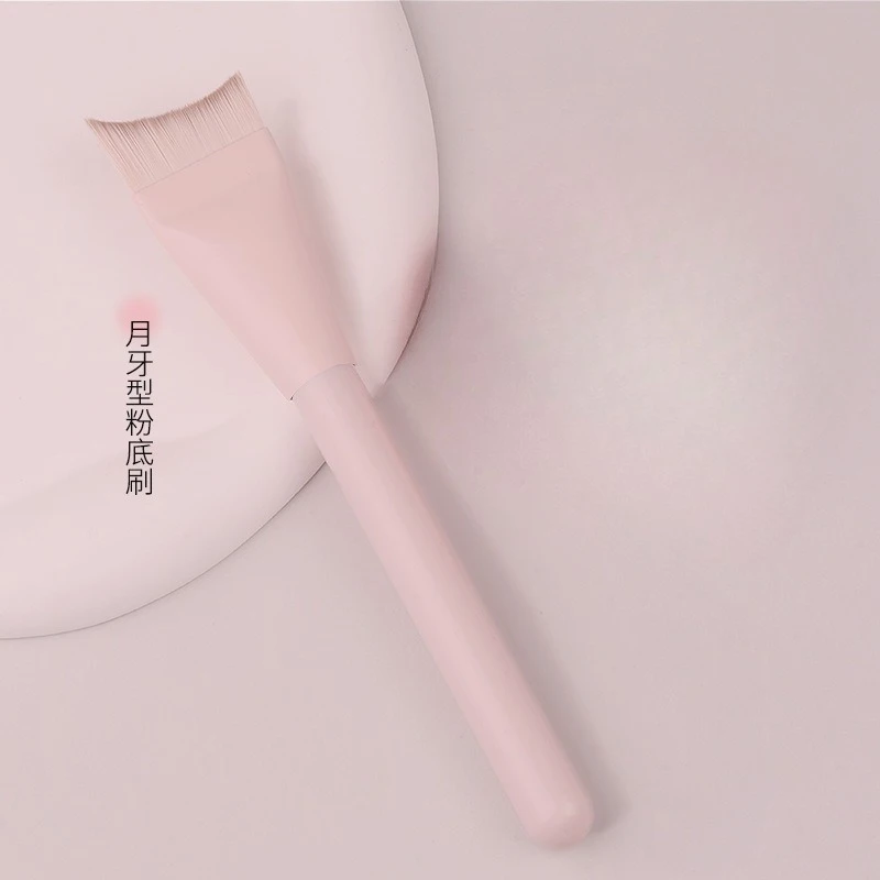 Ultra Thin Flat Crescent Non-absorbent Foundation Brush, Soft Bristle Smooth Makeup Tool for Makeup Artists